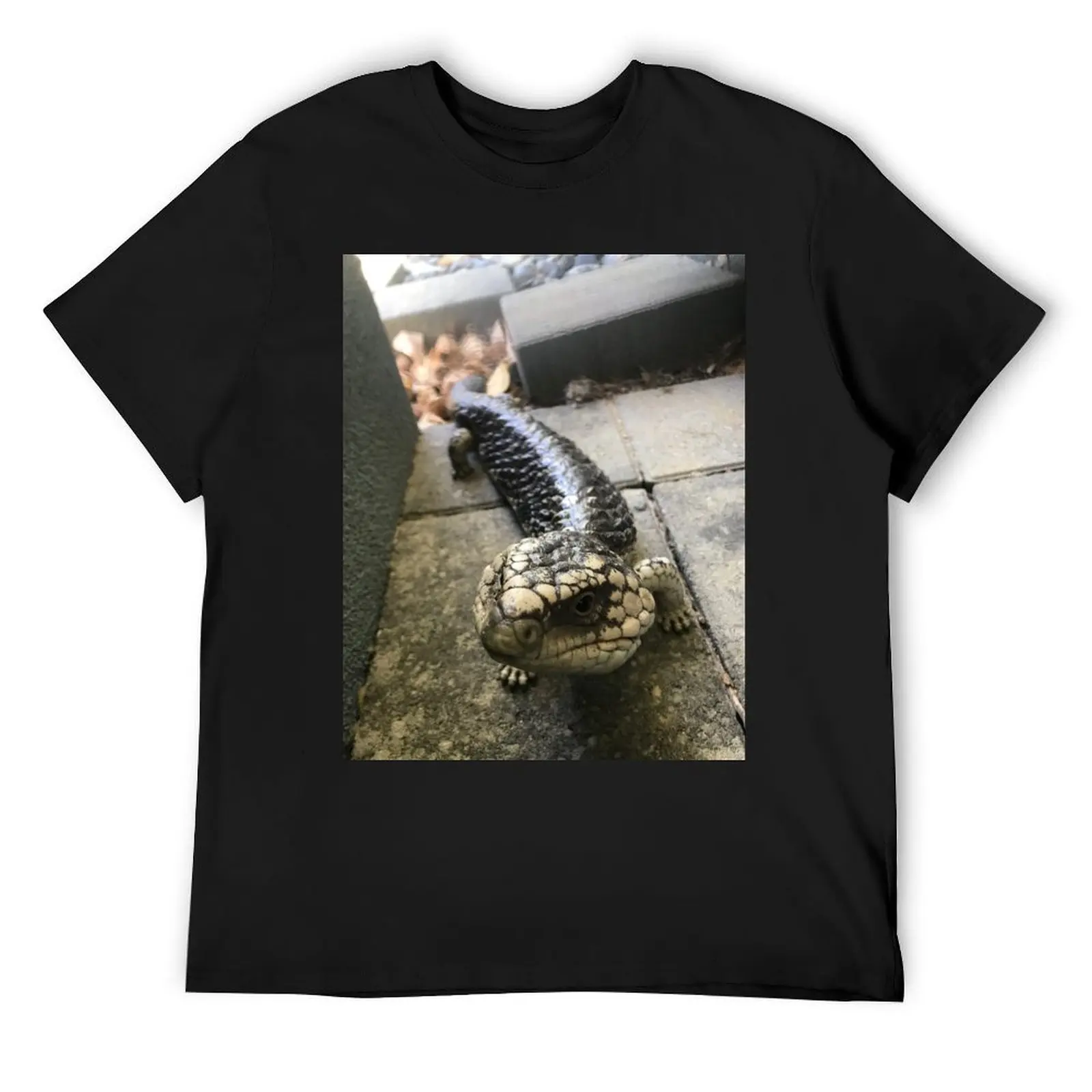 

happy bobtail always ready for a photo shoot T-Shirt oversize t-shirts man new gifts and t-shirts Blouse clothing for men