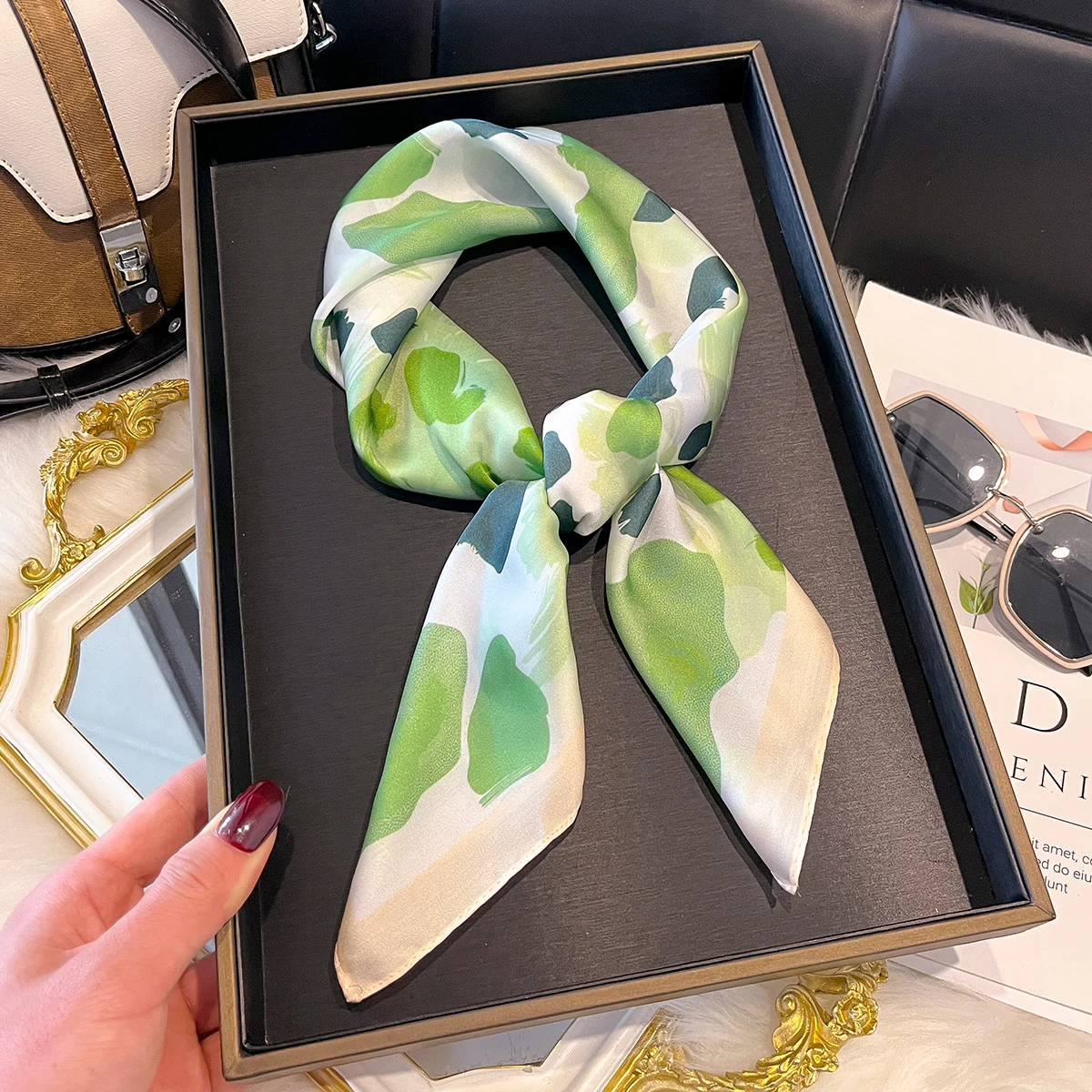 

2026 New Fashion Print Silk Square Scarf Women Suitable All Seasons Decoration Neck Ties Kerchief Wraps Female Hijab Neckerchief