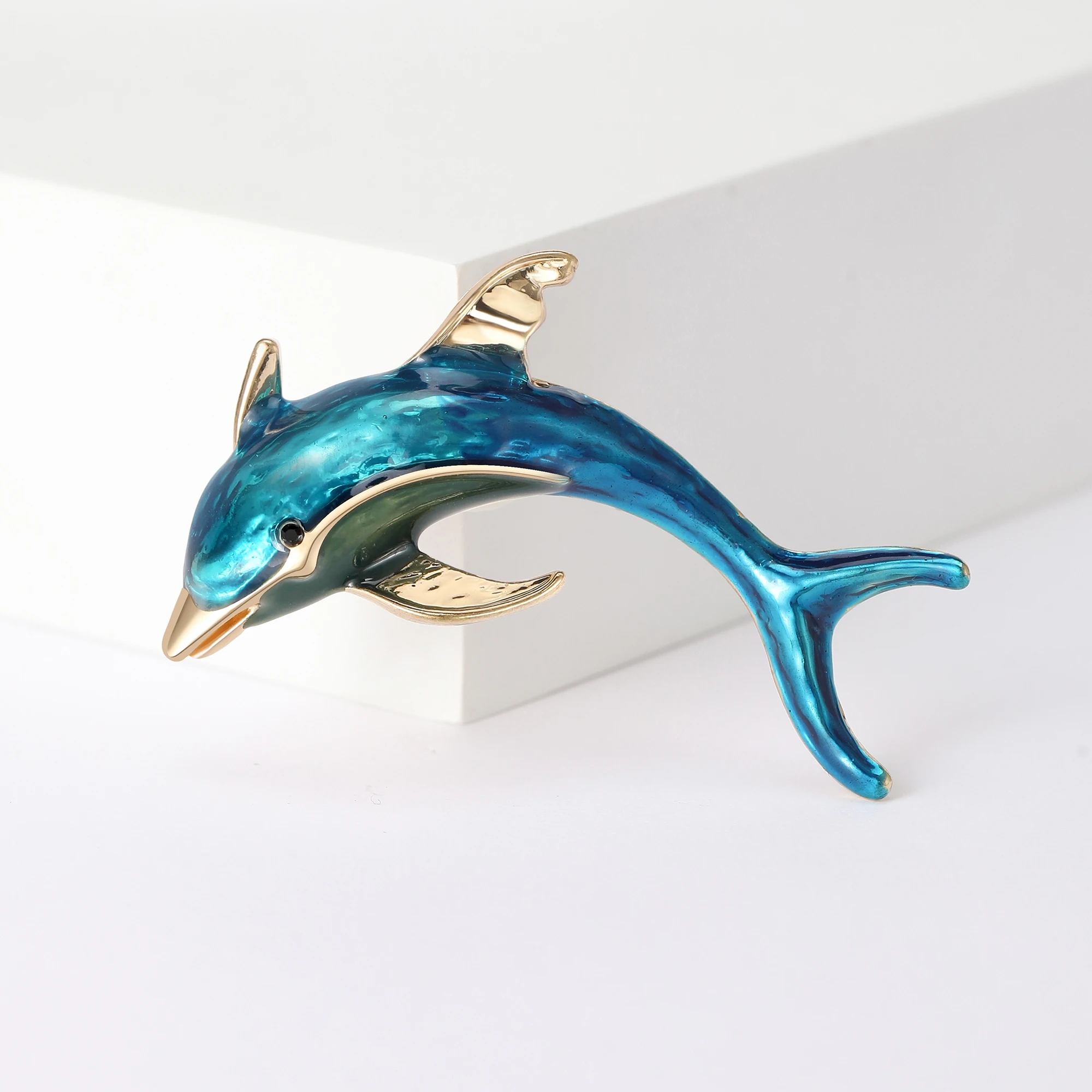 Beaut&Berry Trendy Enamel Dolphin Brooch Unisex Animal Pin Office Party Casual Pin Accessory Gift