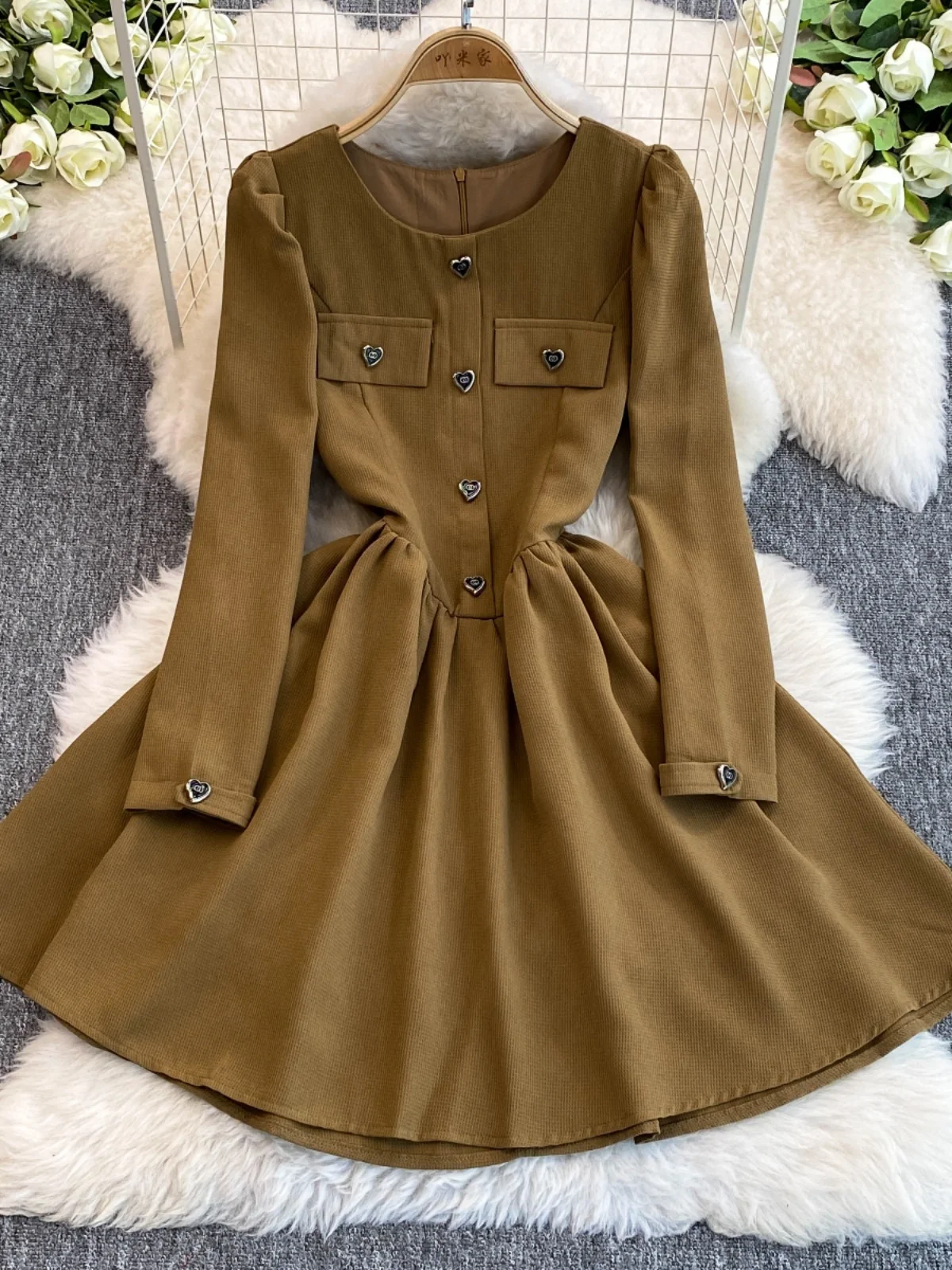 French Hepburn Style Black Short Dress For Women Autumn Winter Heart Shape Button Long Sleeve Vestidos Office Lady Robe