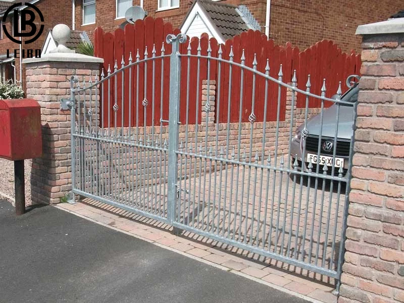 Portão dobro galvanizado do ferro forjado, Entrada luxuosa do metal, Estilo novo