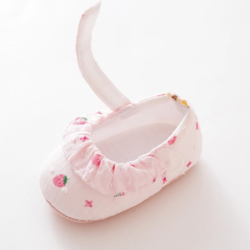 حذاء جوارب لحديثي الولادة لا ينزلق لأسفل ، طفل صغير ، حذاء برباط الأميرة ، طفلة رضيعة ، 0-2 طن ، الصيف ، فراولة ، أرضية ، ربيع ،