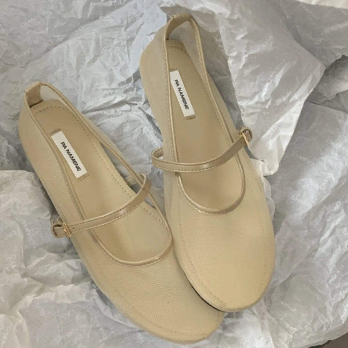 

Women's Mary Jane Flats Breathable Mesh Round Toe Shoes Elegant Breathable Mesh Shallow Princess Shoes with Buckle