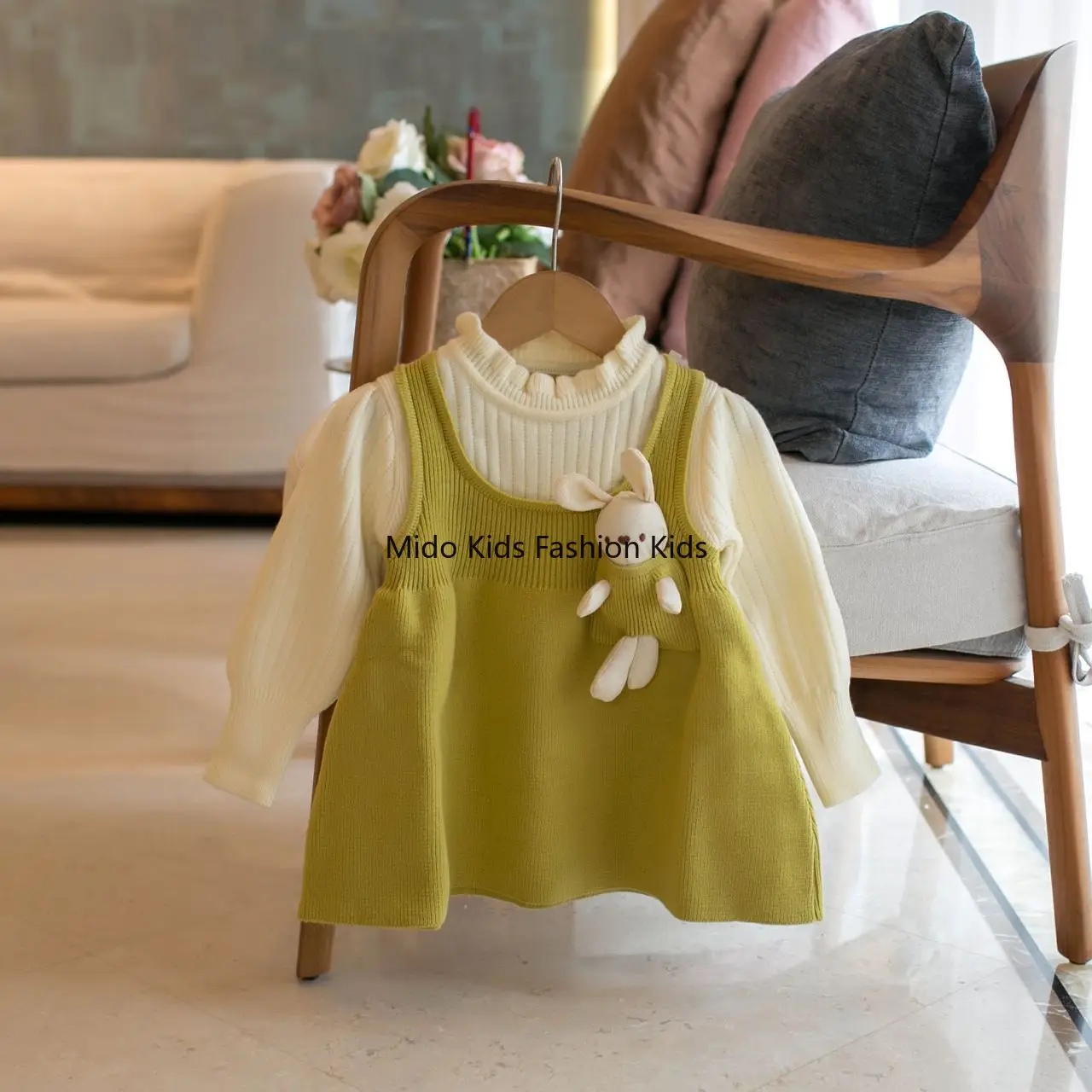 الفتاة البلوز يانغكي بأكمام طويلة الخريف والشتاء تنورة الأميرة الإناث الطفل 2025 فستان الرسن الجديد مجموعة