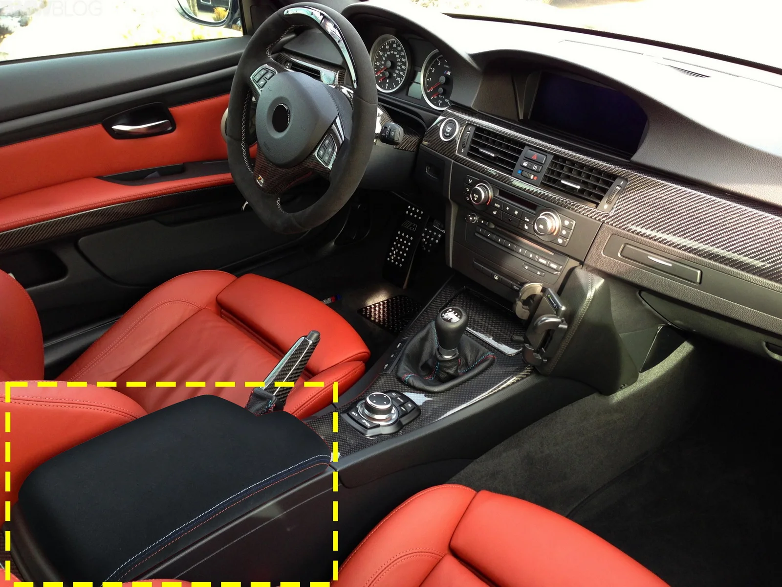 LHD الجلود سيارة التحكم المركزي مسند الذراع صندوق غطاء حماية غطاء الوسادة لسيارات BMW 3 سلسلة E90 E92 2005-2012 نموذج محرك اليد اليسرى