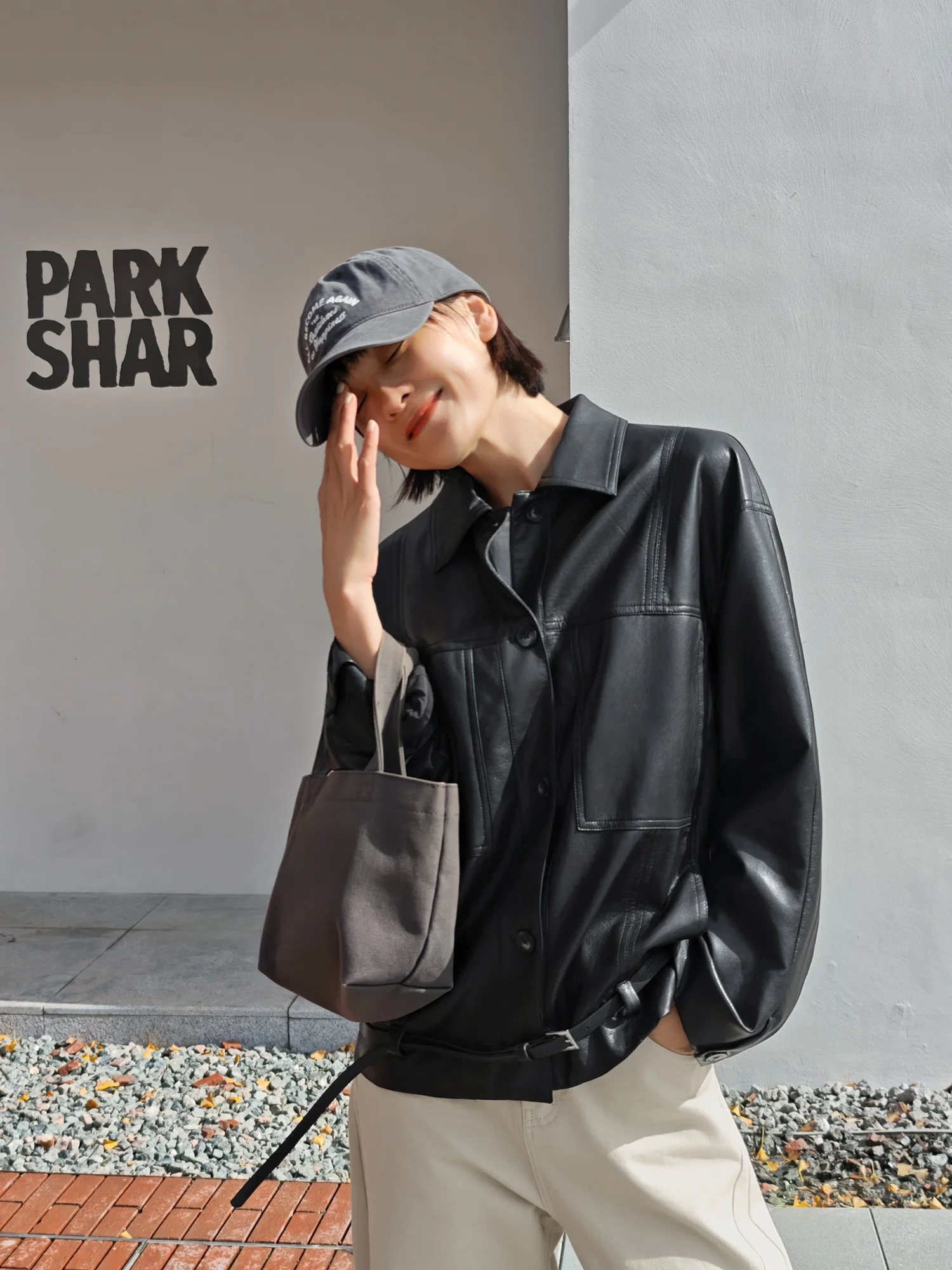 Cappotto antivento Jaet in pelle da donna casual allentato oulder Design Sve Colletto ribaltabile Chiusura con bottoni Colore puro Abbigliamento quotidiano