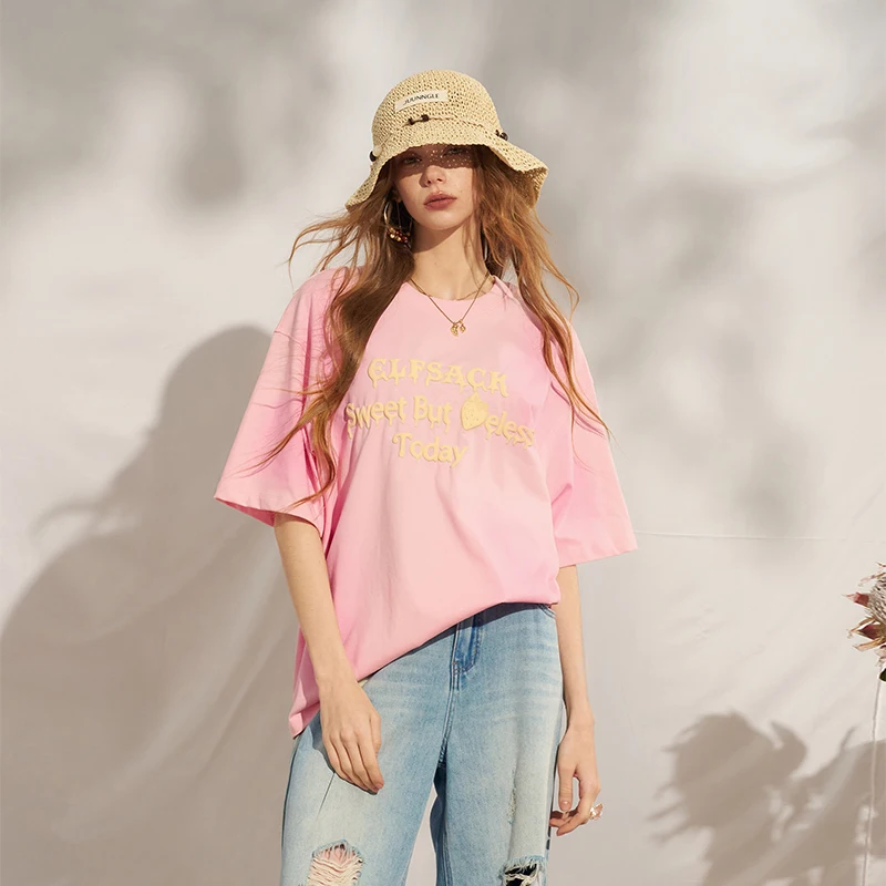 ELFSACK Women's Sweet Slogan Print Oversized T-Shirt, Pink Gradient Knit Short Sleeve Top, Casual Versatile Streetwear