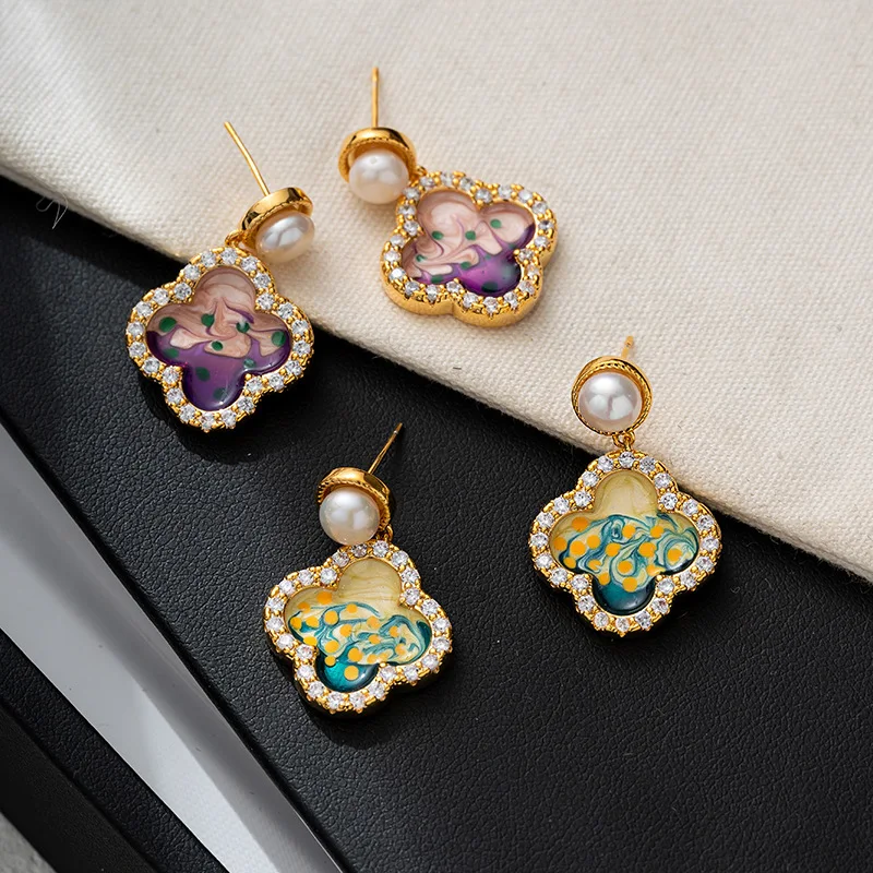 

GXGlint Oil Painting Style Stud Earrings Natural Pearl Earrings Four-leaf Clover Fashion Statement Jewelry