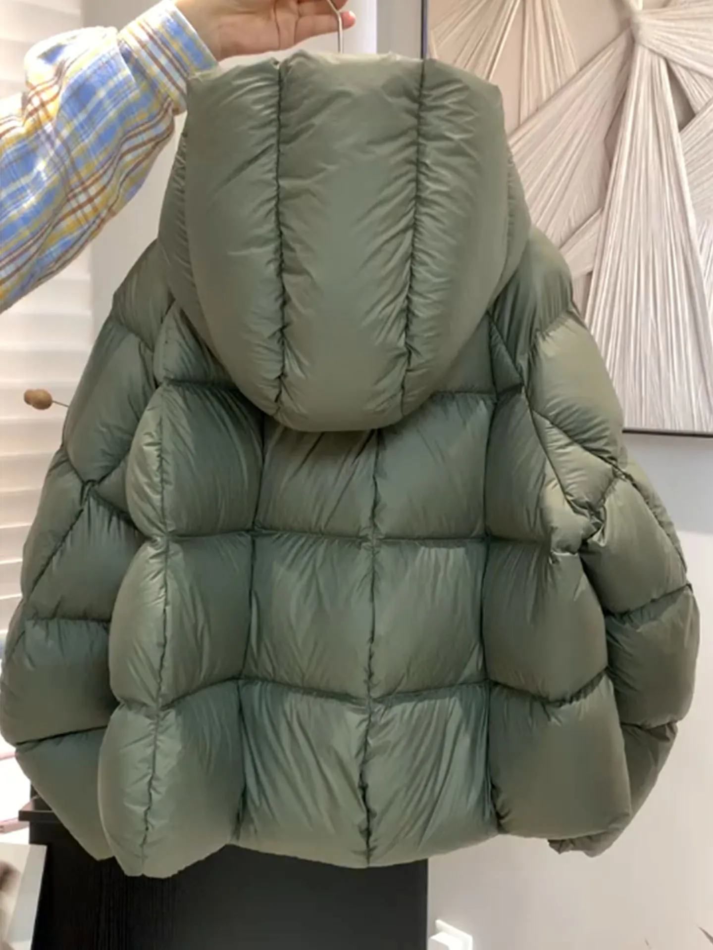 Único een ort Puffer Jaet Feminino 2025 Inverno Novo Sle Casaco de pão com capuz Tamanho pequeno Casacos Commute Faion Polyest...