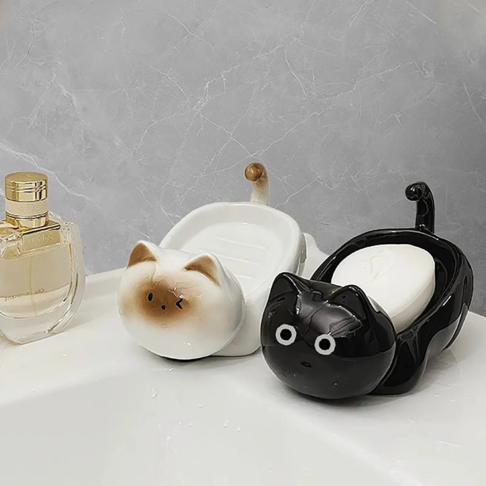 

Cat-Shaped Ceramic Soap Dish with Drainage Decorative Soap Tray Soap Container Bathroom Soap Organizer for Home Bathroom Hotel