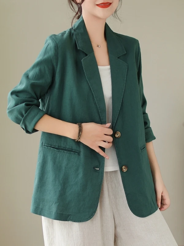 カジュアルな綿麻素材のロング丈レディースジャケット、大きいサイズ、ボタン留めコート、芸術的なスタイル、梨型体型に適した秋の着用に。