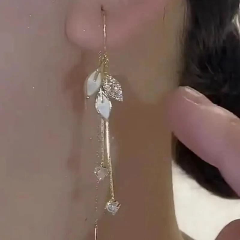 Vergoldete Kristallblatt-Quasten-Tropfenohrringe für Frauen, glänzende Zirkon-Blume, baumelnde Ohrringe, Hochzeit, Schmuck, Geschenk, Y2k – Detail 3