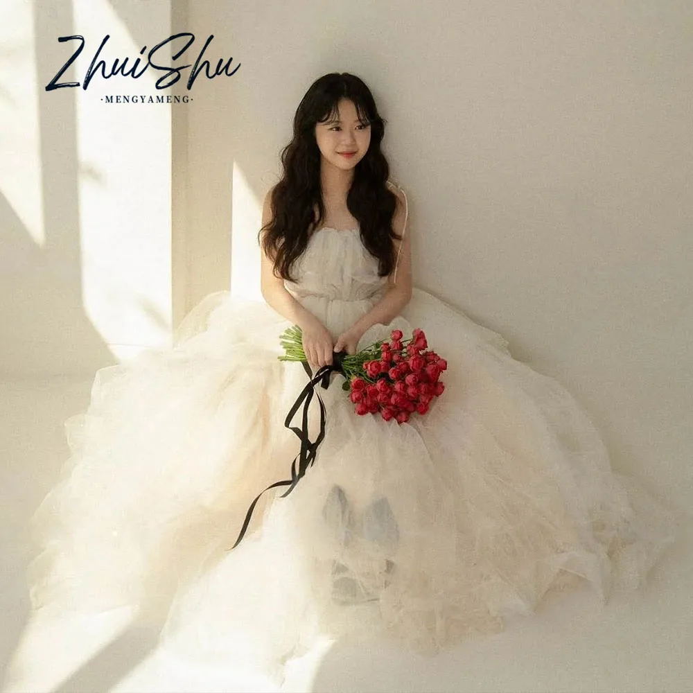 Prinzessin Elfenbeinfarbenes Tüll-Hochzeitskleid, herzförmige Abendkleider, Korea-Fotoshooting, Braut- und Empfangskleid, maßgeschneidert, ienia Turismo