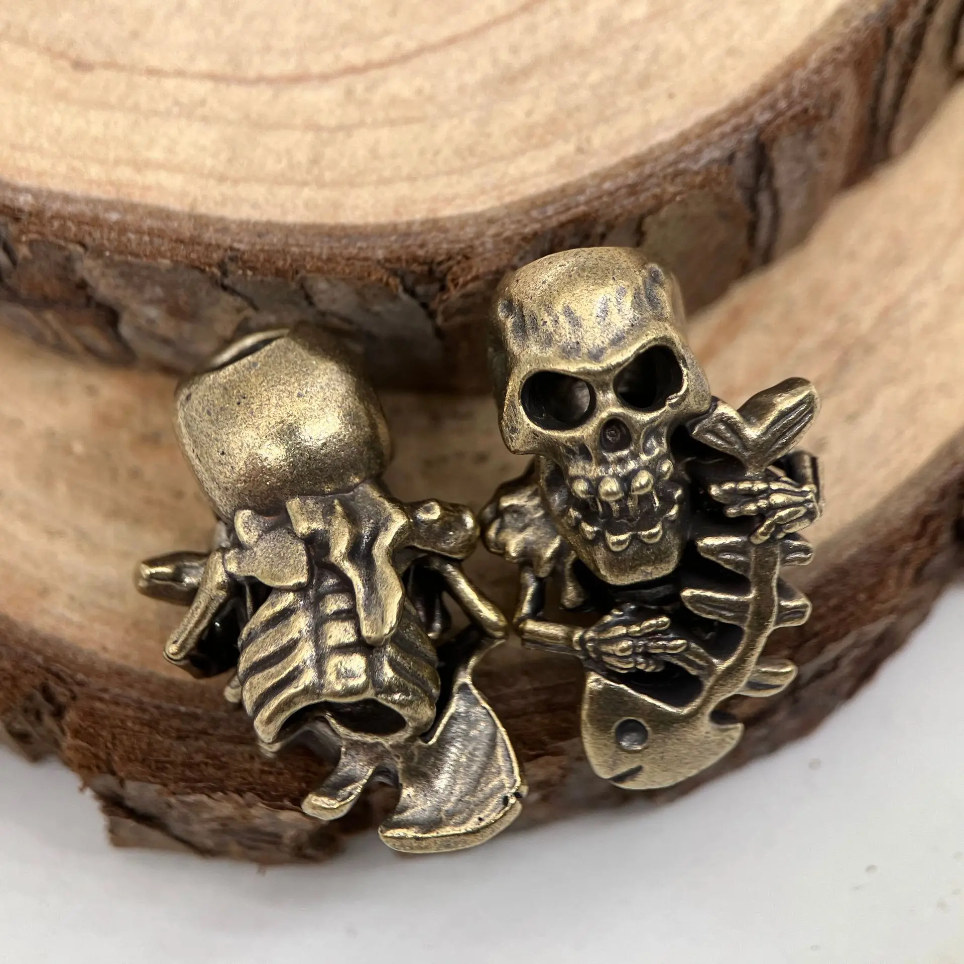 Fish Bone Skull Head Brass Knife Beads EDC DIY Paracord Woven Bracelets Lanyard Pendants Accessories Outdoor Tool Hangings Charm
