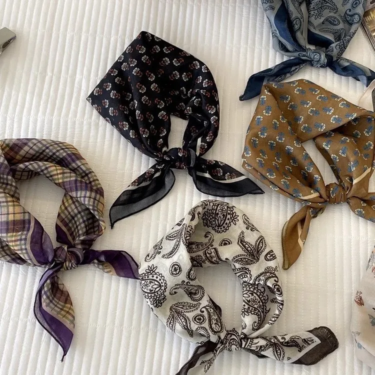 Cotton Linen Square Scarf Floral Print Retro Lightweight Soft Breathable Versatile Neck Scarf Headband for Women Casual Outing