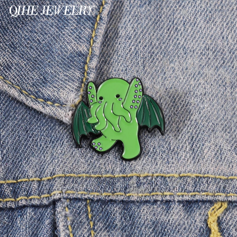 Anime Monster Cthulhu Enamel Pin Octopus Tentacles & Bat Wings Design Brooches Clothes Lapel Badge Jewelry Gift for Fans Friends