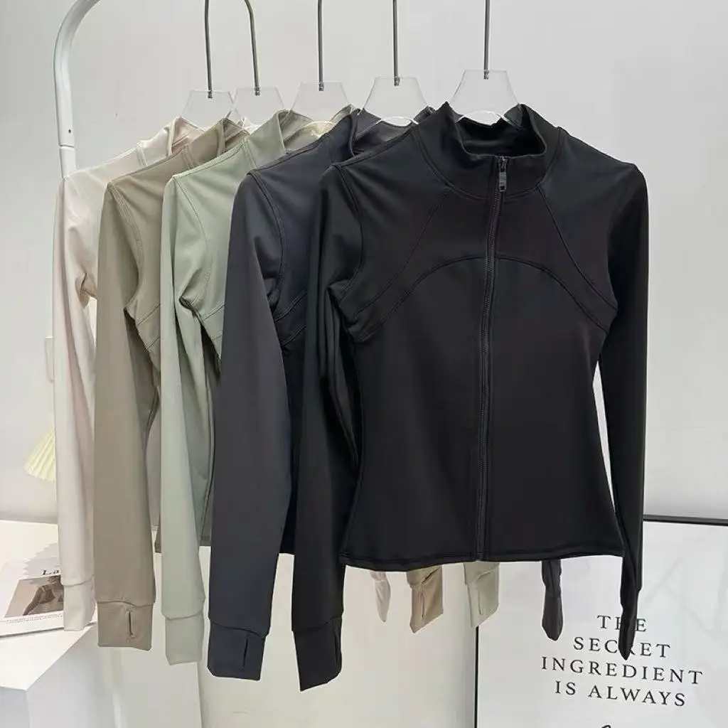 بدلة يوجا نسائية راقية بياقة واقفة وأكمام طويلة سترة رياضية للجري والتدريب واللياقة البدنية بدلة جري مقاومة للرياح