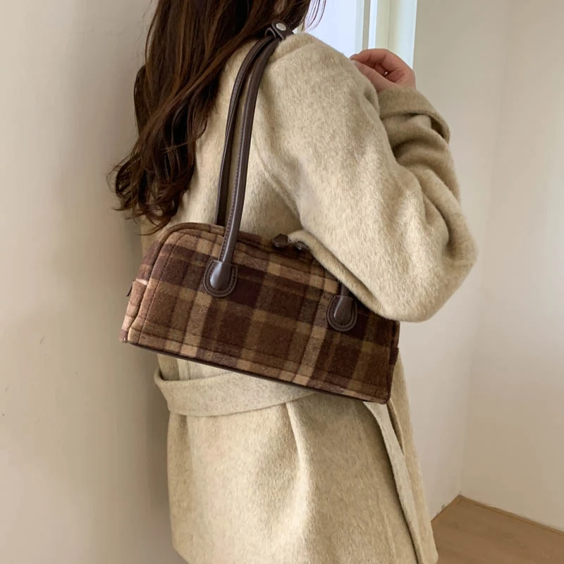 

Retro Suede Style Crossbody Bag Women's Fashionable Handheld Bag Casual Single Shoulder Bag Simple Style Portable Underarm Bag