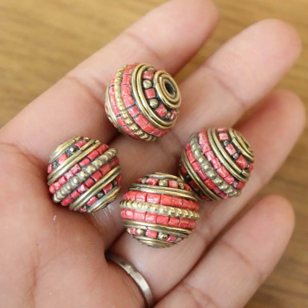 BD259 Handmade Nepal Beads Brass Inlaid Turquoises Coral 18mm*16mm Round Beads Jewelry Accessories 4 Beads Lot