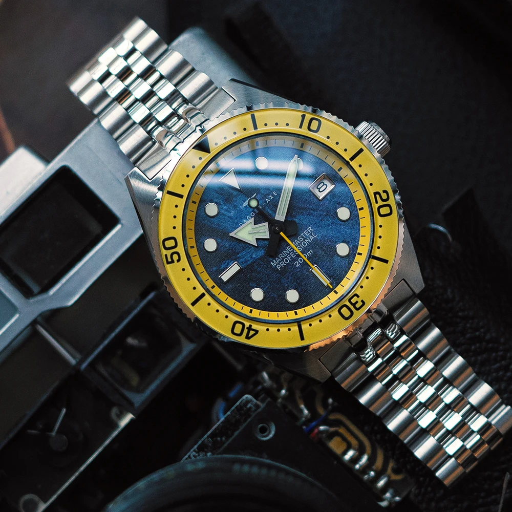 

luxury man watch retro diving watch super luminous 100M waterproof ceramic bezel men mechanical wristwatches