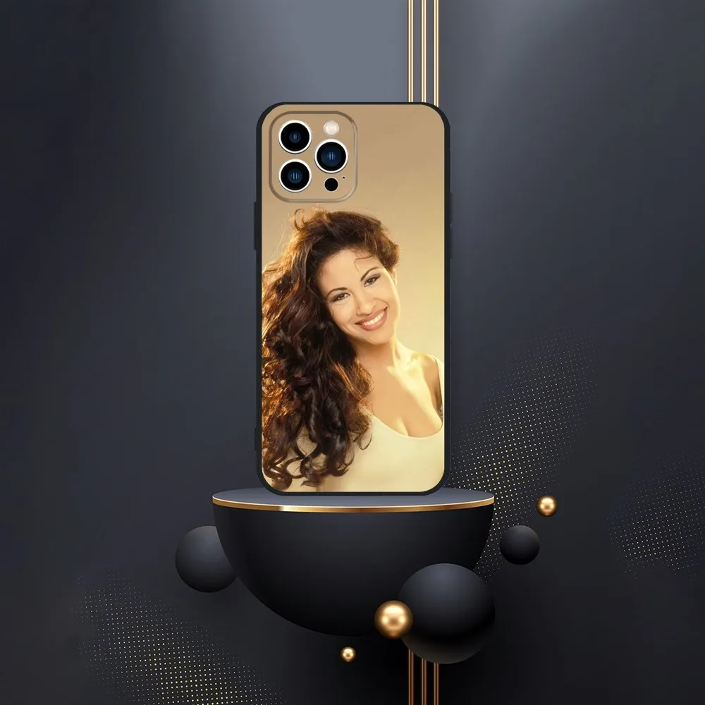 Singer Selena Quintanilla  Phone Case For iPhone 16,15,14,13,12,Pro,Max,11,7,8,Plus,XR,XS Max Shockproof Silicone Soft Shell