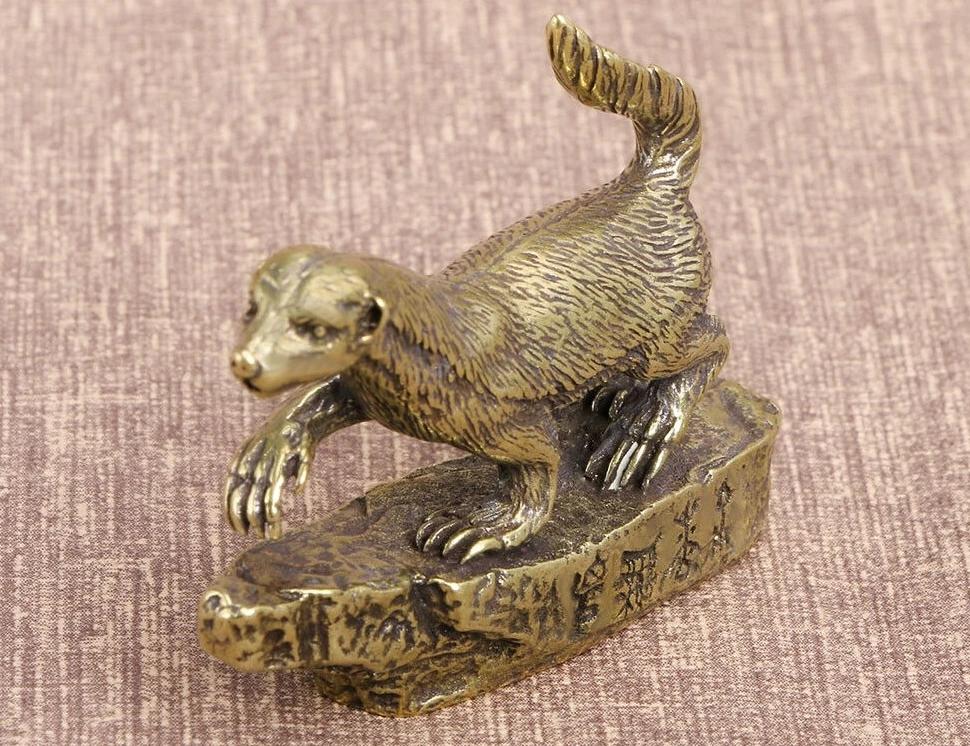 Solid brass Honey Badger statue statue house office decoration animal decoration