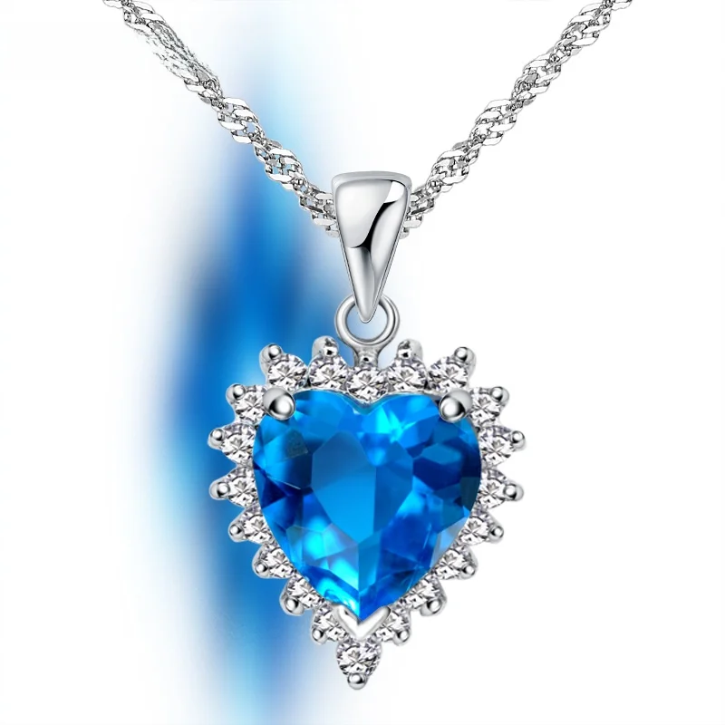 collana-ocean-heart-in-argento-puro-design-trendy-e-minimalista-ciondolo-a-cuore-prezioso-regalo-di-compleanno-per-la-fidanzata-incisione-personalizzabile