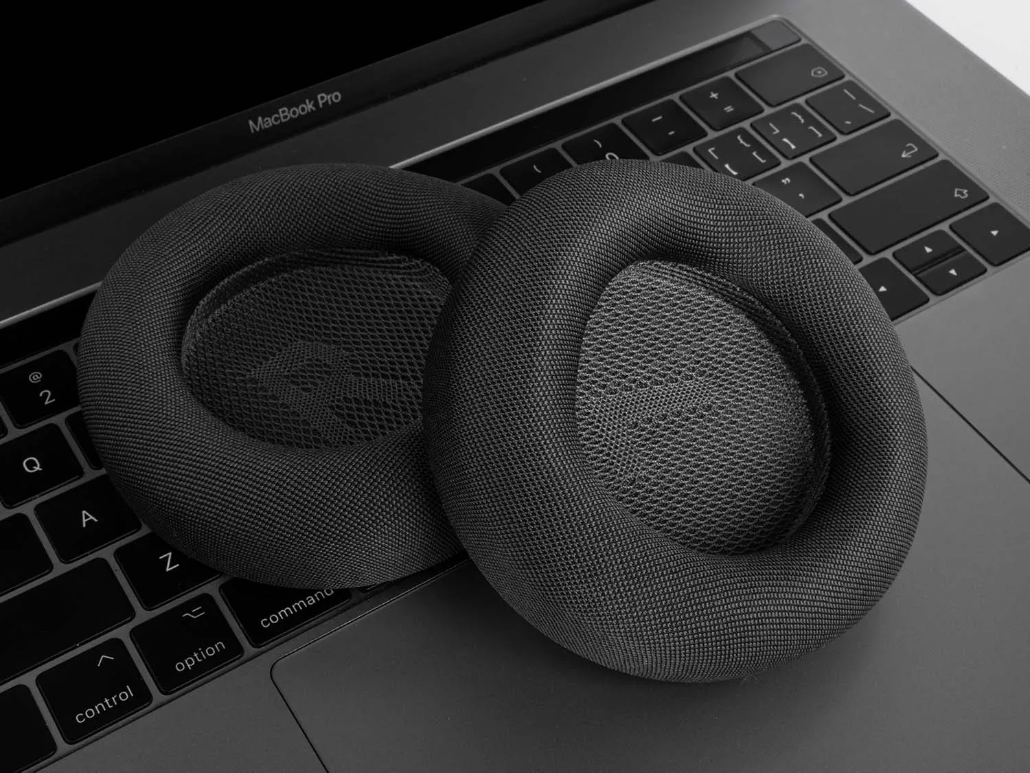 Earphone pads For Corsair Virtuoso MAX Earpads headphones Earmuffs Soft Memory Covers Sponge Protein