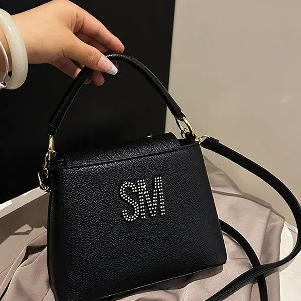 

Модный минималистичный клатч мини-размера, повседневный однотонный цвет для женщин, роскошный элитный винтажный и модный