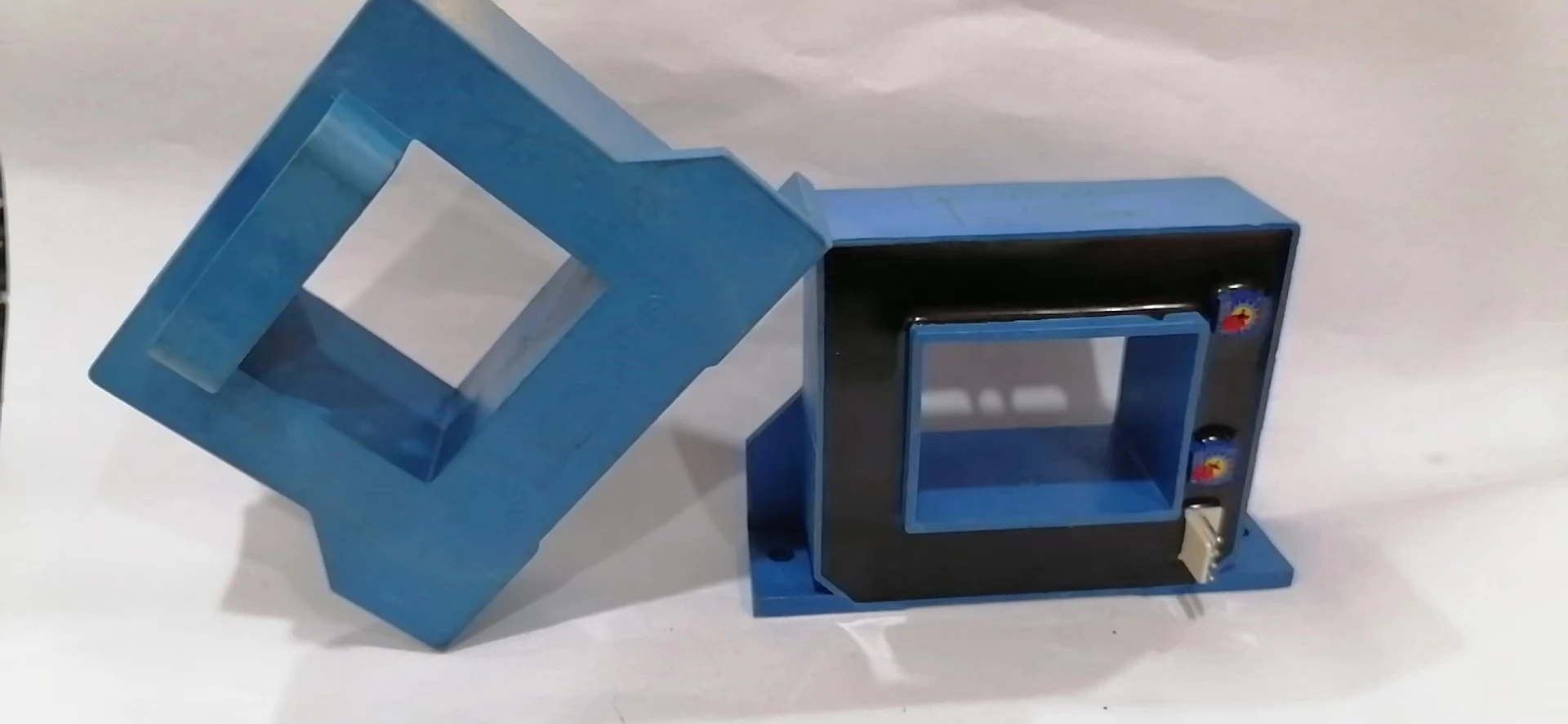 

HAT500-S LEM Current Sensor: Brand new and original