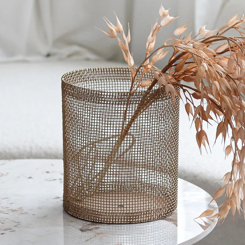 

Light luxury art hollow grid flower ornaments model house sales office villa metal mesh vase soft decorations