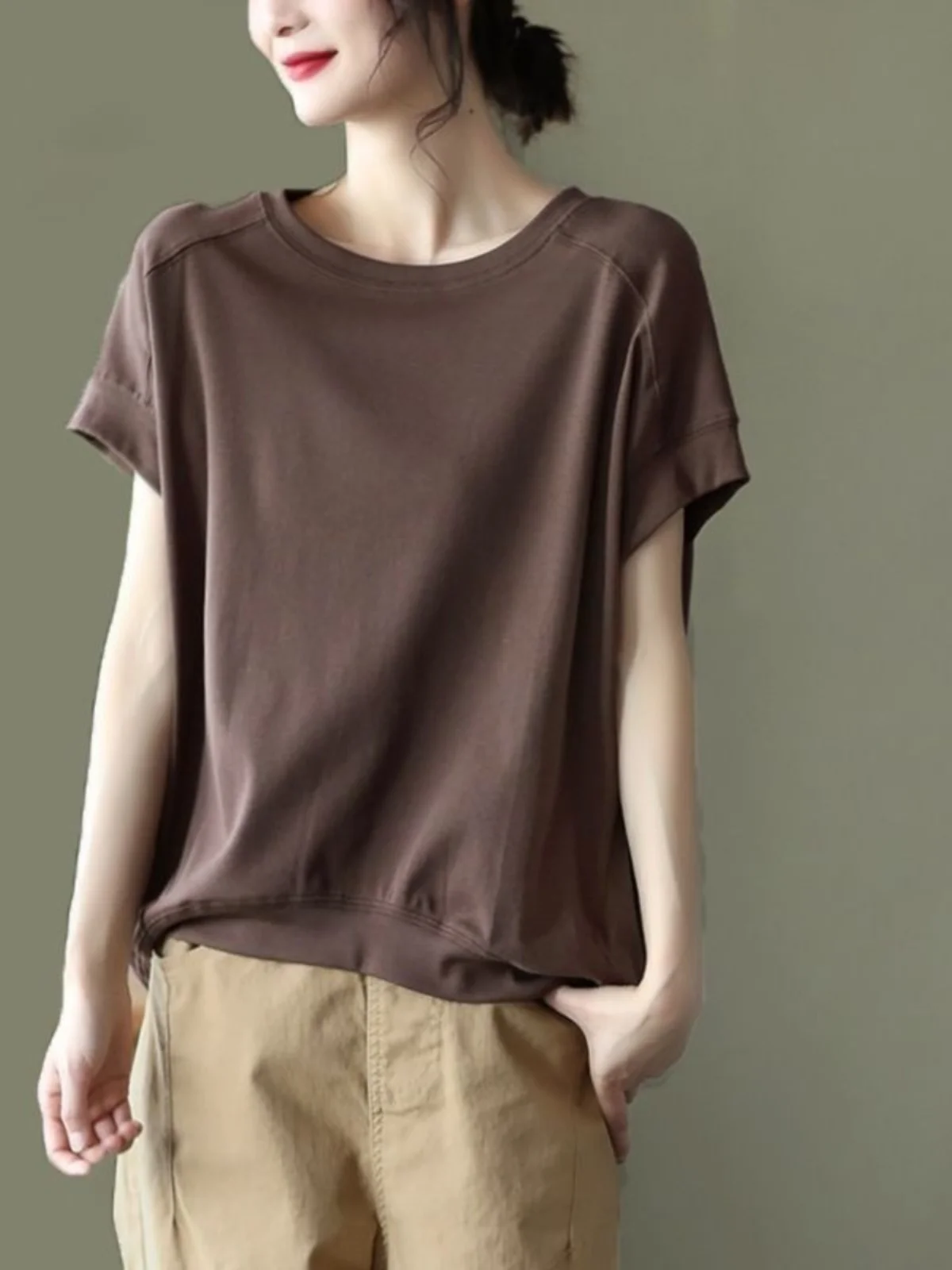 

Новая летняя корейская однотонная художественная ор Све свободная повседневная утягивающая женская хлопковая футболка повседневная винтажная