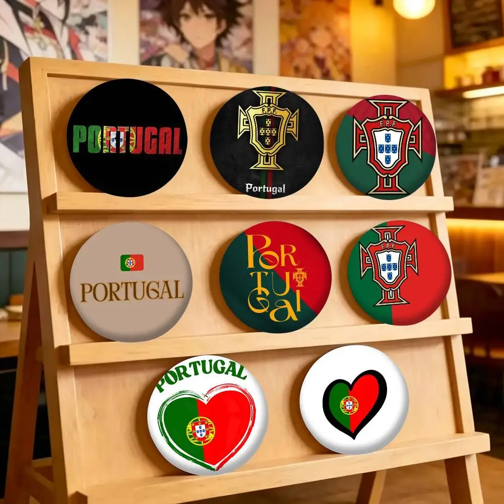 

Portugal The Quinas Flag 25 32 44 58 75mm Badges Personalized Round Brooches Pins Accessory Gift
