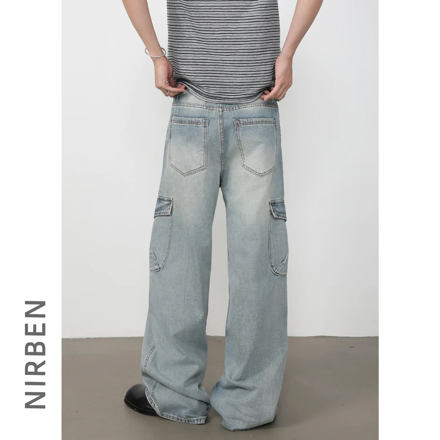 2026 Men's Light Blue Loose Straight Wide Leg Multi Pockets Casual Simple Basic Cargo Denim Trousers Male Jeans Pants Clothes