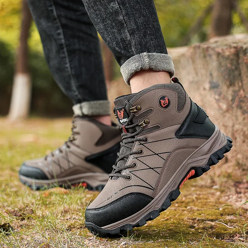 Bottes hautes pour hommes, confortables, décontractées, antidérapantes, respirantes, garde au chaud, bottes de Combat en peluche, chaussures de randonnée en plein air pour hommes