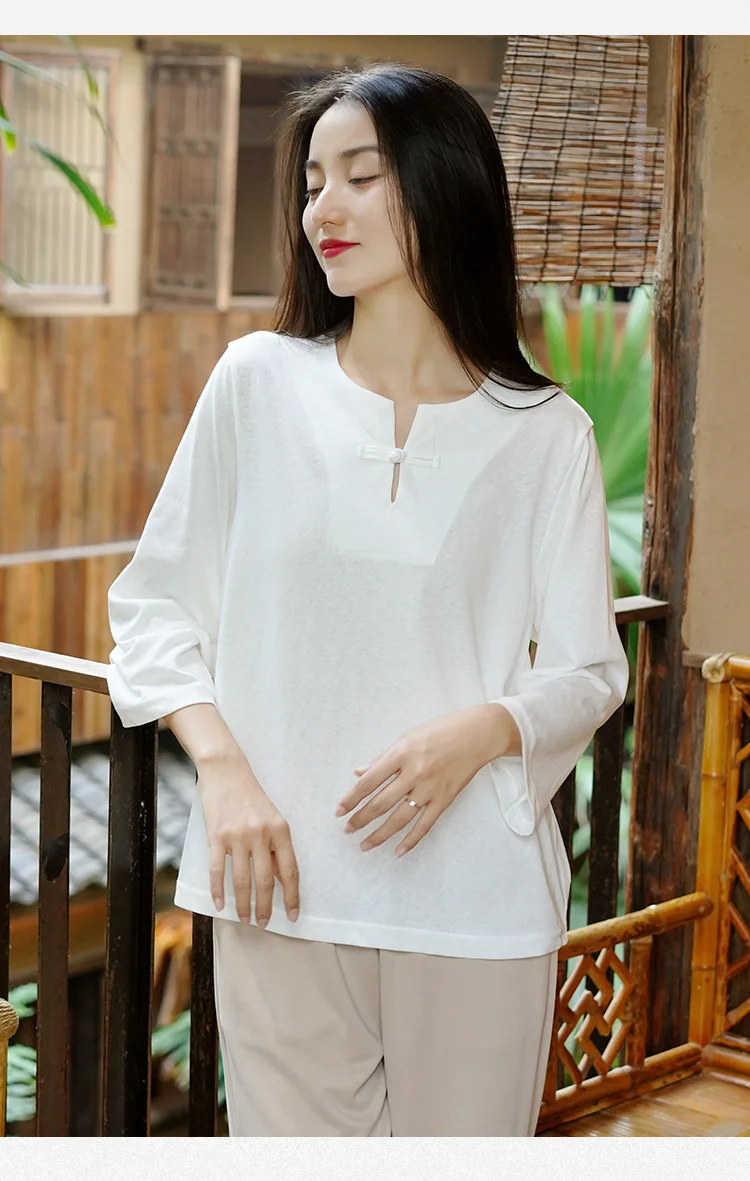 New Chinese Women's Spring Long Sleeve T-Shirt Women Chinese Style Retro Tops Peplum Knit Skeleton Cotton Soft