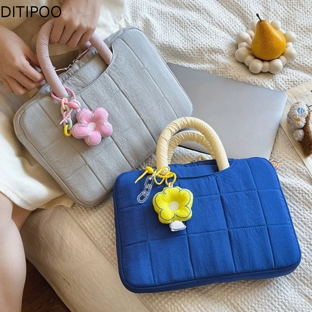 Stylish 14 Inch Laptop Sleeve Portable Puffy Tablet Carring Case with Pendant Tablet Cover Daily Use
