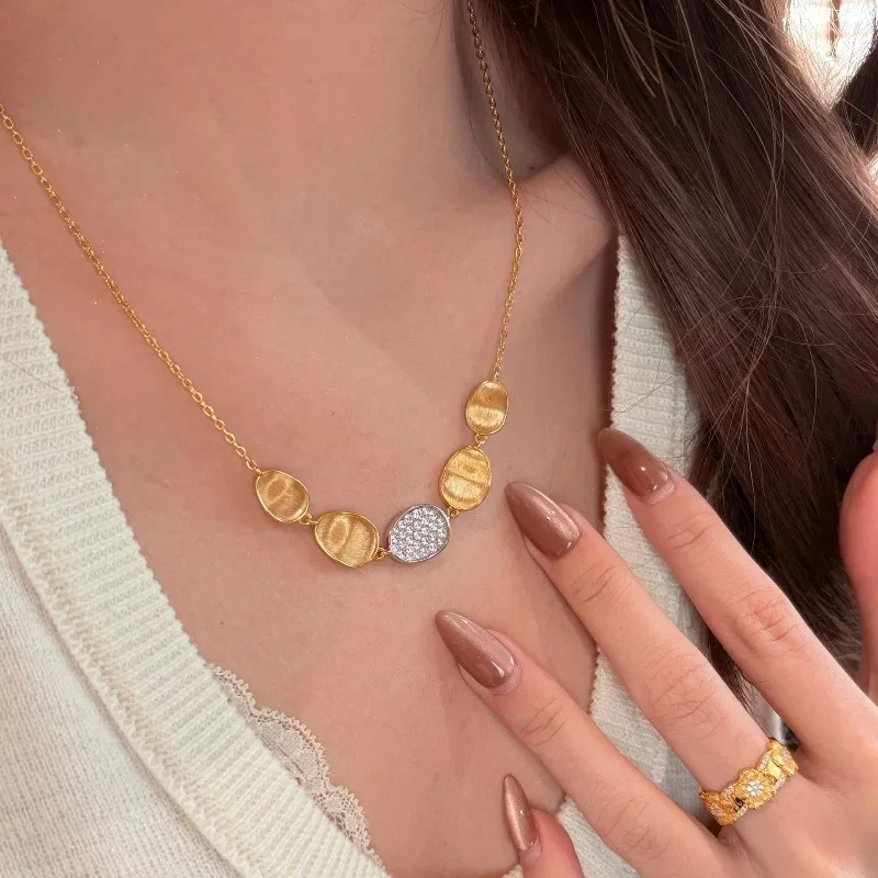

Dazzling Retro Brushed Bracelet for Women jewelry sets Creative Light Luxury Design Diamond inlay Irregular oval Necklace