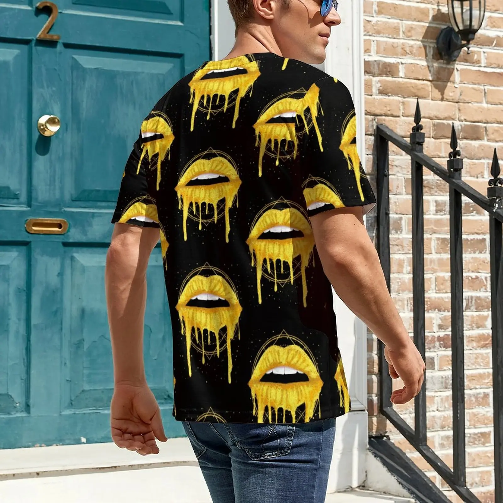 Beach T-Shirt Lips Kiss T Shirts Gold Sparkle Mouth Casual Fashion Tee Shirt For Male Short Sleeve Graphic Oversize Clothing