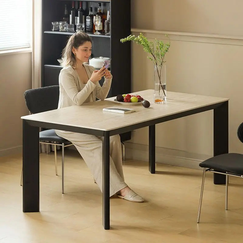 Mesa de comedor de losa de roca de travertino, mesa retro de fresno de viento, mesa de comedor de madera maciza gruesa de arroz rectangular simple