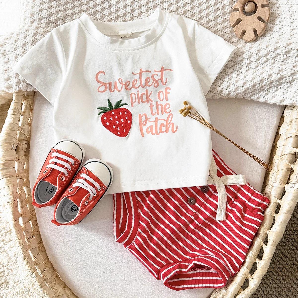 New Fashion Boys Girls Baby Printed Strawberry Summer Short Sleeve +Red striped shorts Newborn Clothing 2Pcs set