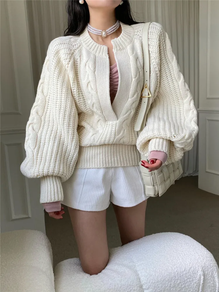 

Французский винтажный черный, бежевый вязаный пуловер, новый осенне-зимний короткий свитер с глубоким v-образным вырезом, теплый джемпер с длинными рукавами