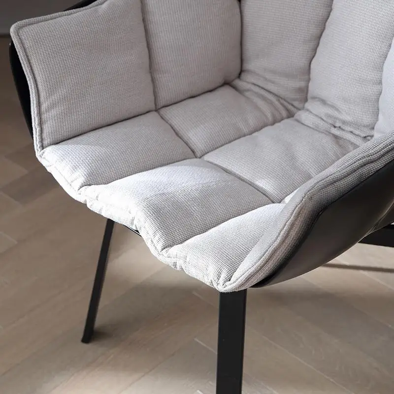 Modern Minimalist Office Chair Low Back Computer Swivel Chair for Study and Work