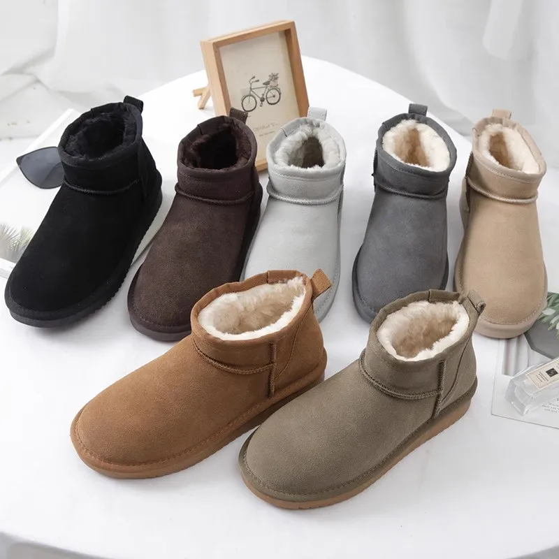 2026 winter snow boots with plush insulation and anti slip short tube, one foot on bread and cotton shoes, student trend