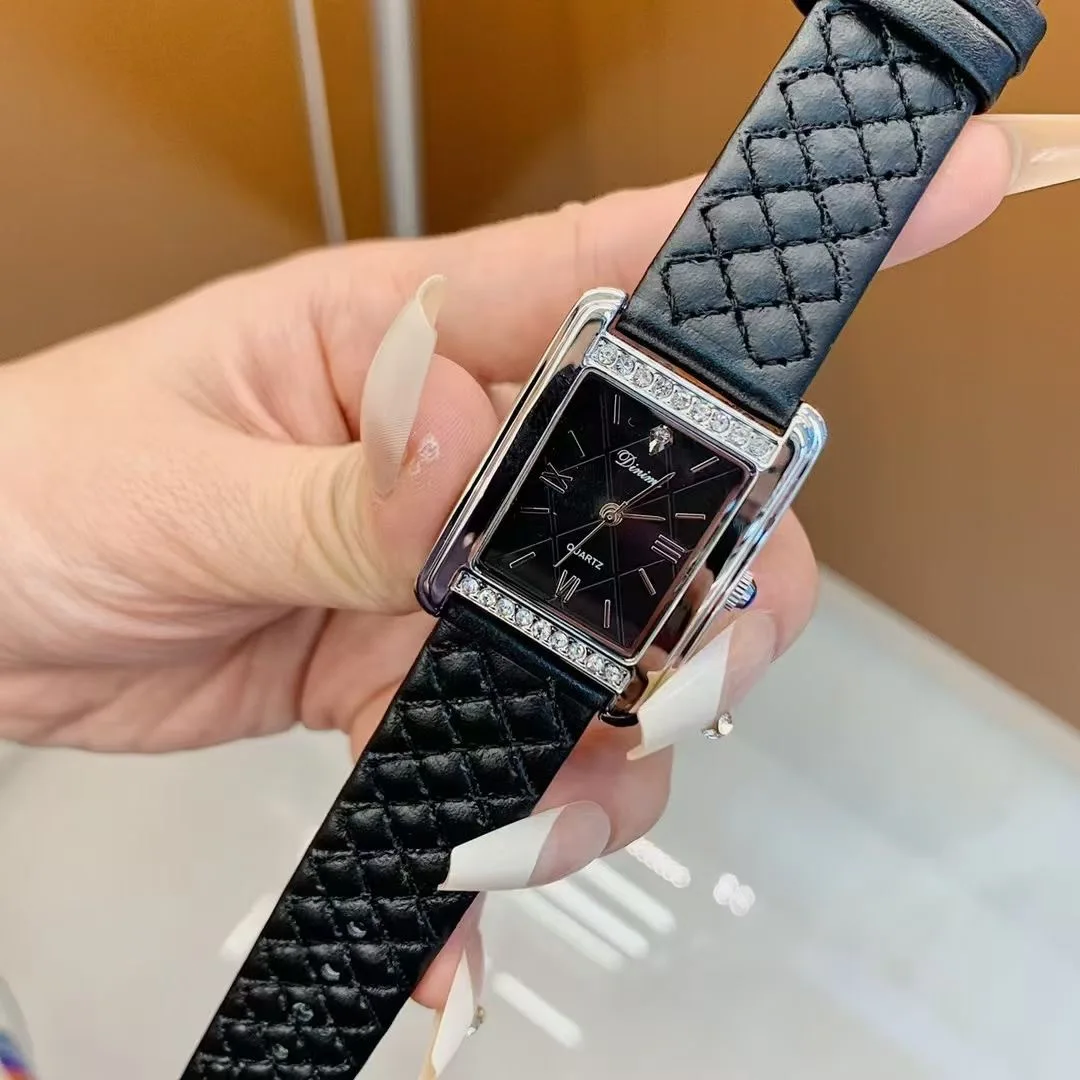 2025 New Rectangular Diamond Pattern Leather Strap Women's Watch, Ladies' Design, An Unusual Watch, A Gift for Women