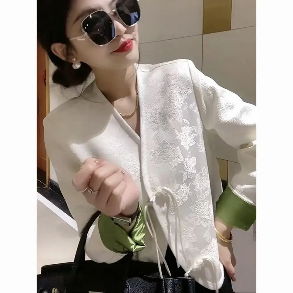 

2024 chinese blouse chinoiserie fashion embroidery color matching coat women autumn graceful style casual daily tangsuits shirt