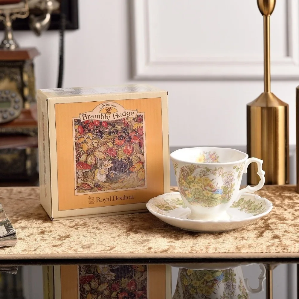 

Royal Doulton The Rats Moving House Four Seasons Plate Collection Dessert Plate Coffee Tea Cup Saucer Set Gift Box Present