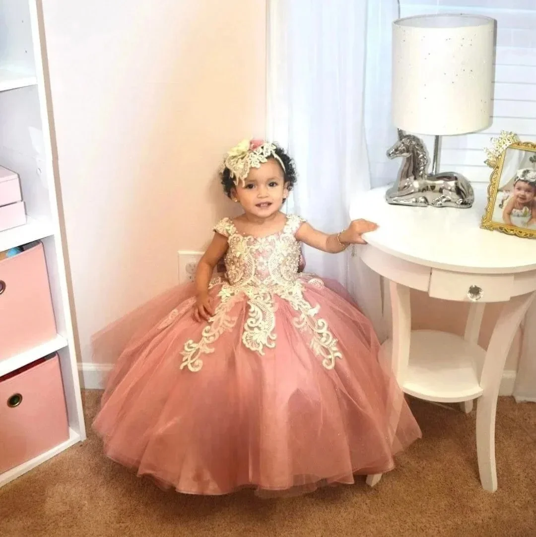 Customized Sleeveless Flower Girl Dresses For Wedding Beaded Lace Appliques With Bow Princess Baby Girl Birthday Party Gowns