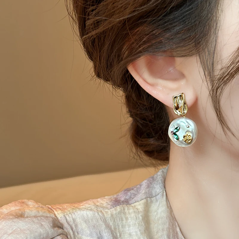 Monet Garden Imitates Baroque Pearl Earring Design With Unusual Temperament Jewelry For Women and Girls Light Luxury Accessories
