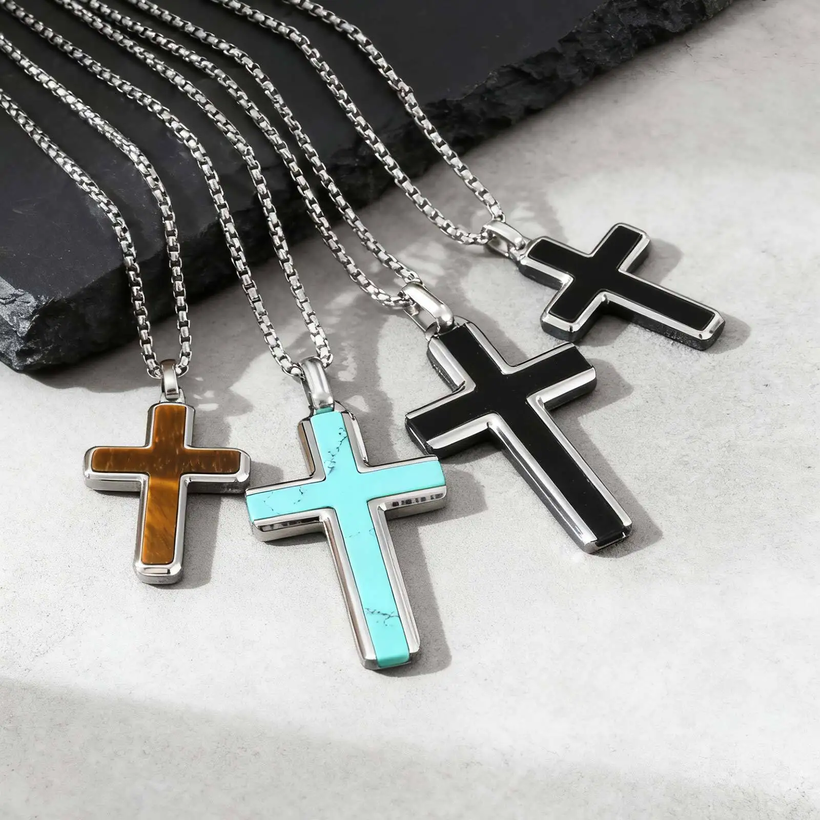 Stilvolle Herren-Kreuz-Halskette aus natürlichem schwarzem Onyx, wasserdichter Kreuz-Anhänger aus Edelstahl, Weihnachtsgeschenk zum Valentinstag – Detail 6